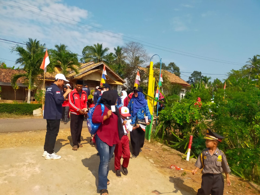 Jalan Sehat di Pekon Banjarejo: Merayakan Kemerdekaan Indonesia dengan Semangat dan Kebersamaan